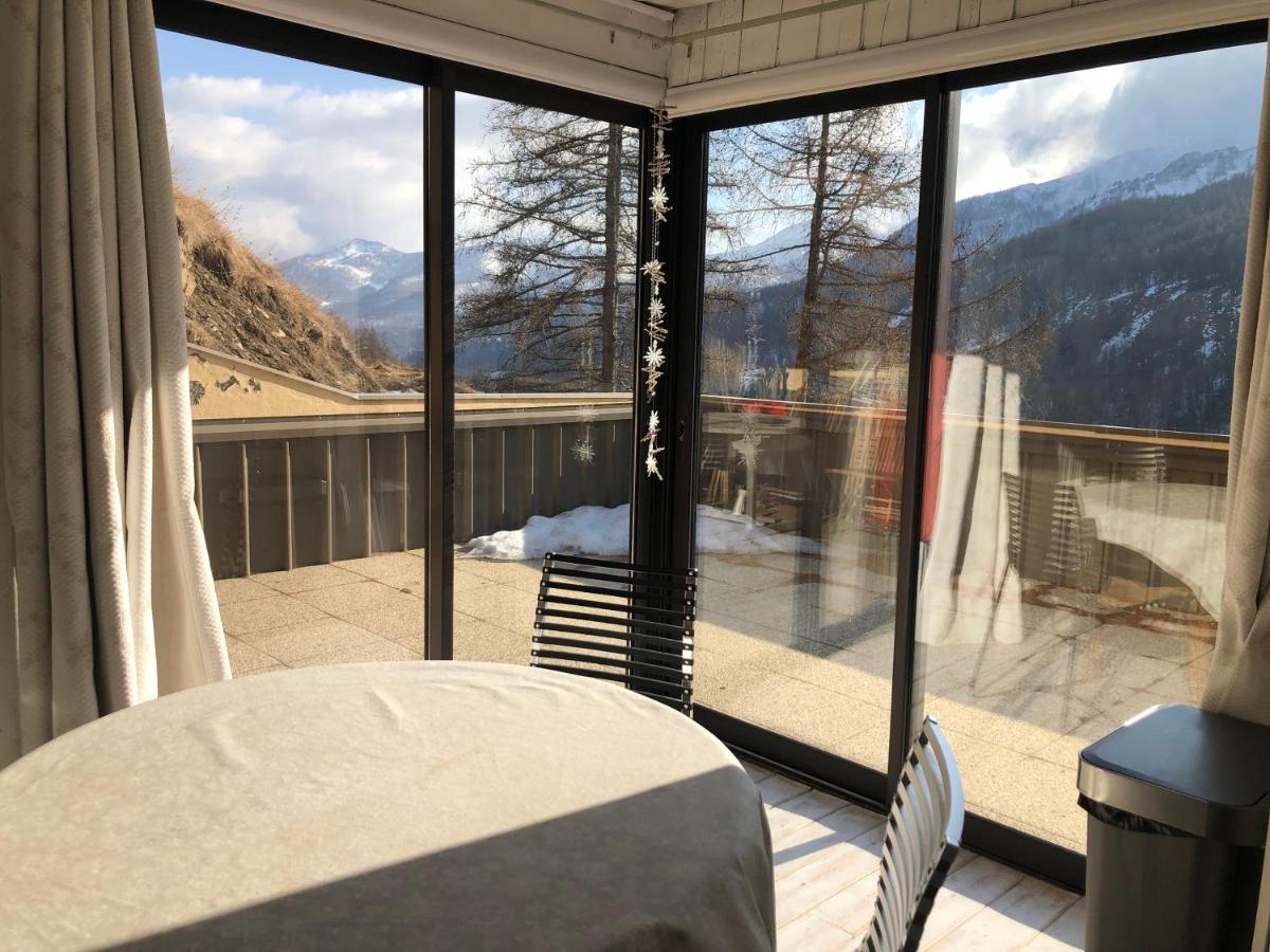 Grand studio avec vue et terrasse Allos Extérieur photo