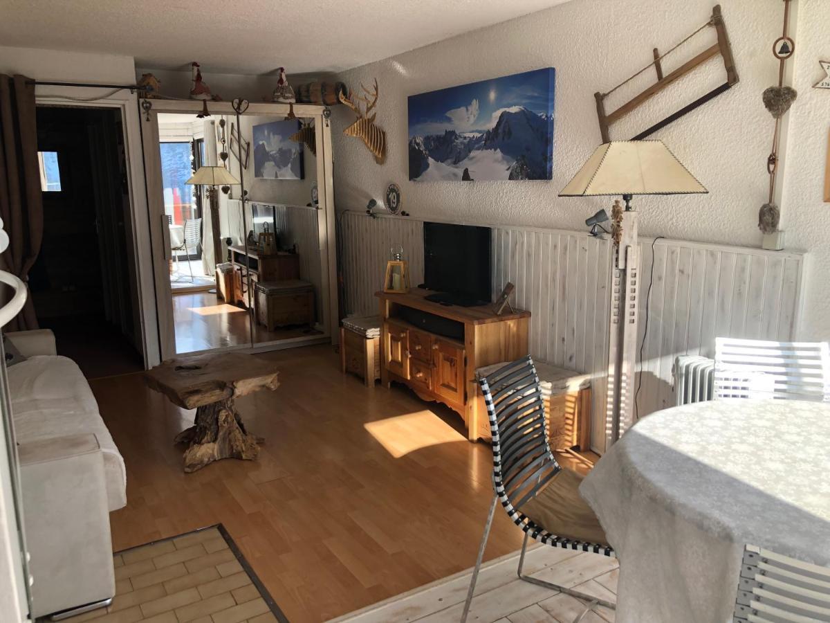 Grand studio avec vue et terrasse Allos Extérieur photo